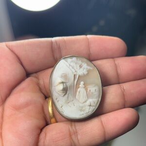 Vintage 925 Sterling Silver Cameo Pin Brooch – Hand Carved – Pre-Owned
